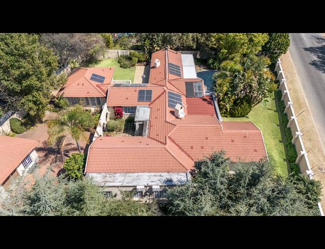 4 BEDROOM HOUSE FOR SALE IN LONEHILL